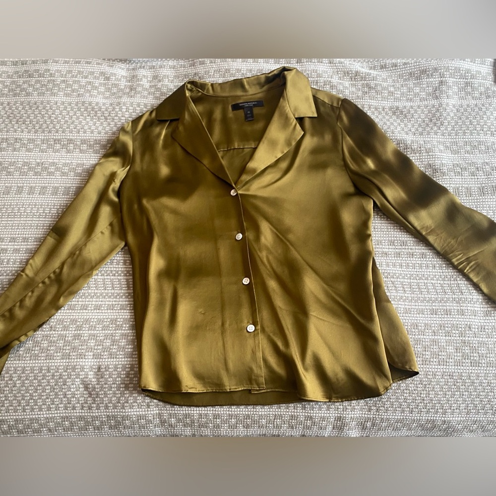 Banana Republic SILK RESORT SHIRT - Picture 7 of 10